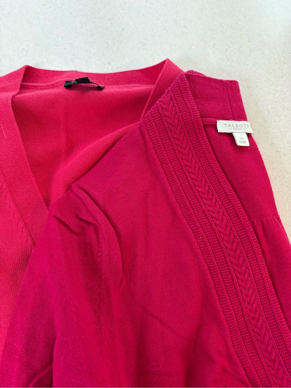 Closet Clean Out Women’s 13 Shirts/ Great For Resellers - Picture 16 of 16